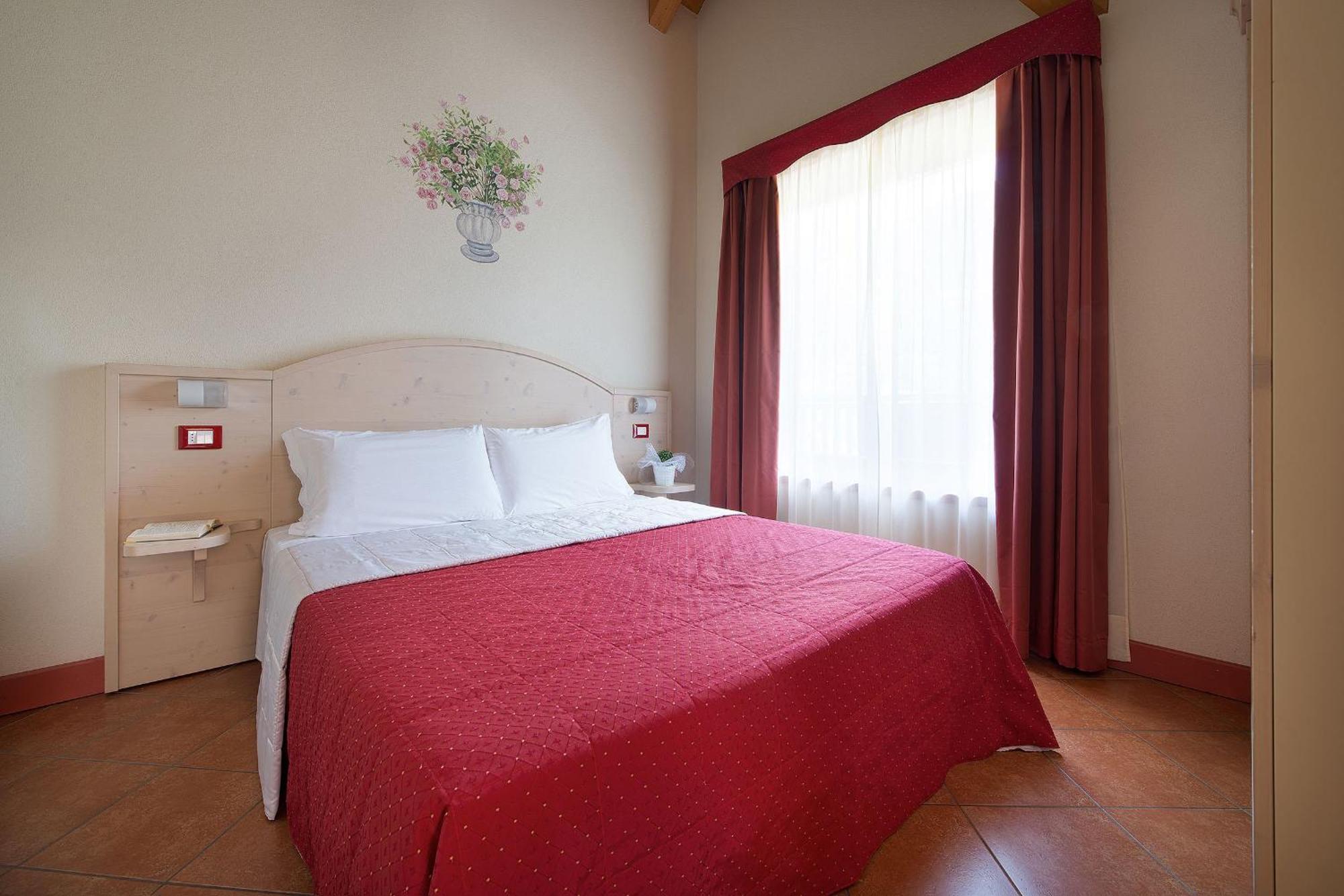 Residence Adamello Resort Ponte Di Legno Habitación foto