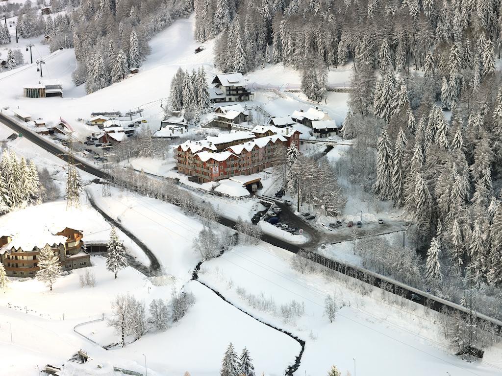 Residence Adamello Resort Ponte Di Legno Exterior foto