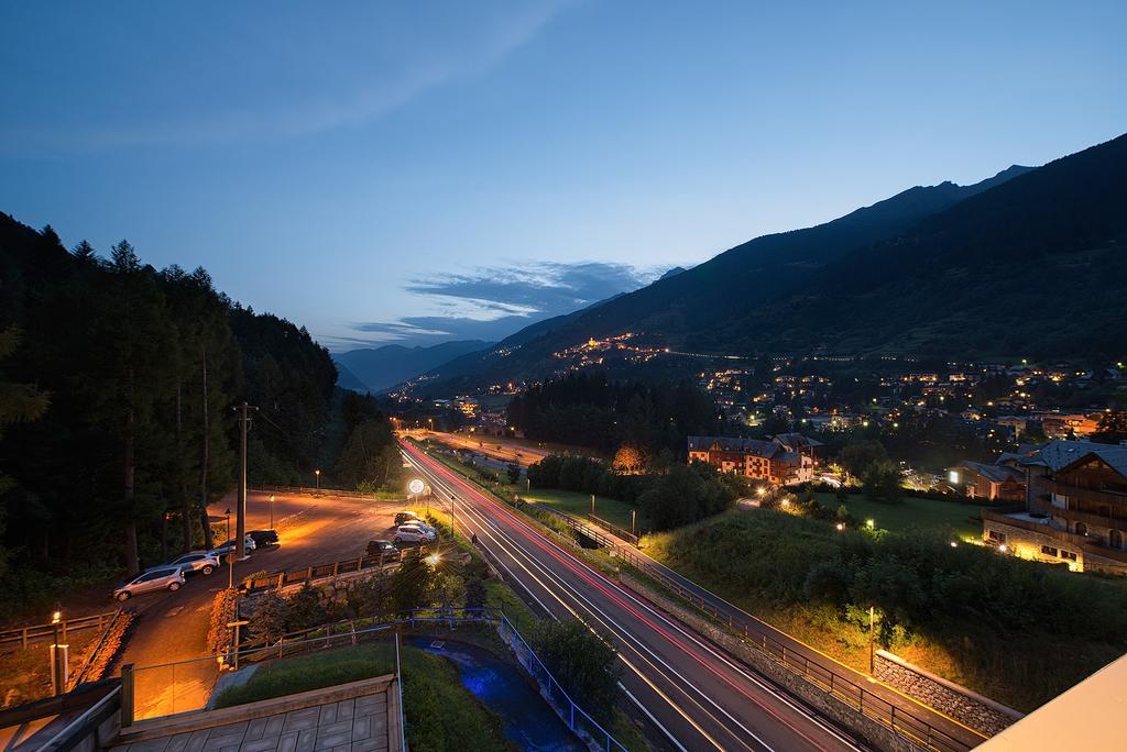 Residence Adamello Resort Ponte Di Legno Exterior foto