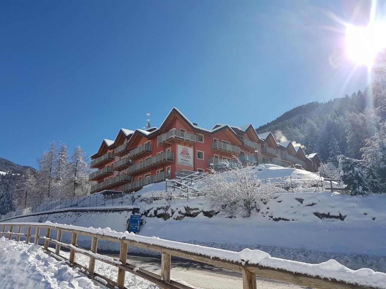 Residence Adamello Resort Ponte Di Legno Exterior foto